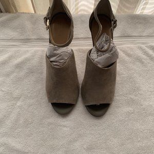 Womens Suede open toe heels size 10 by BR